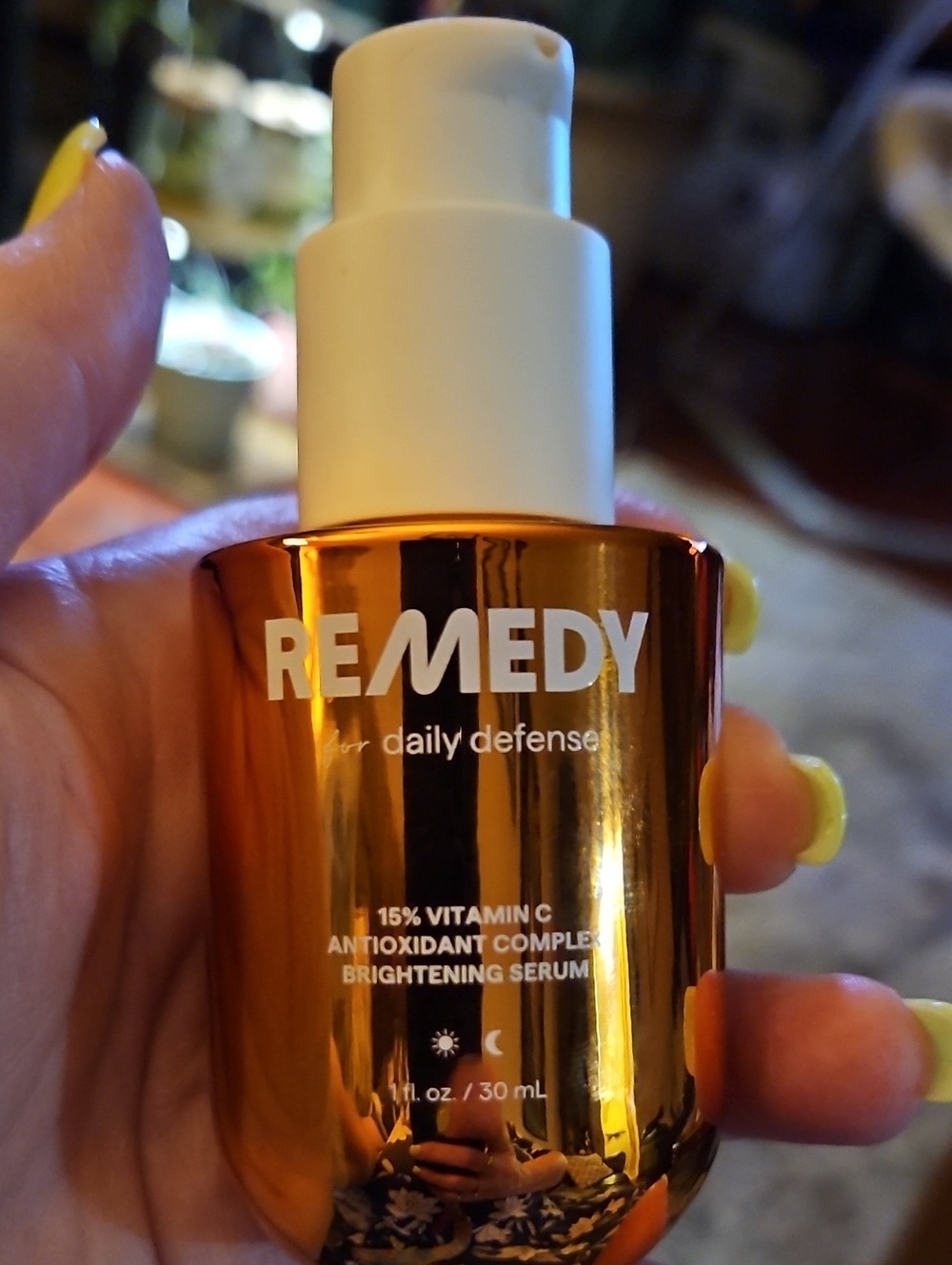 Remedy 15% Vitamin C Brightening Serum - Gold/White . Barely Used